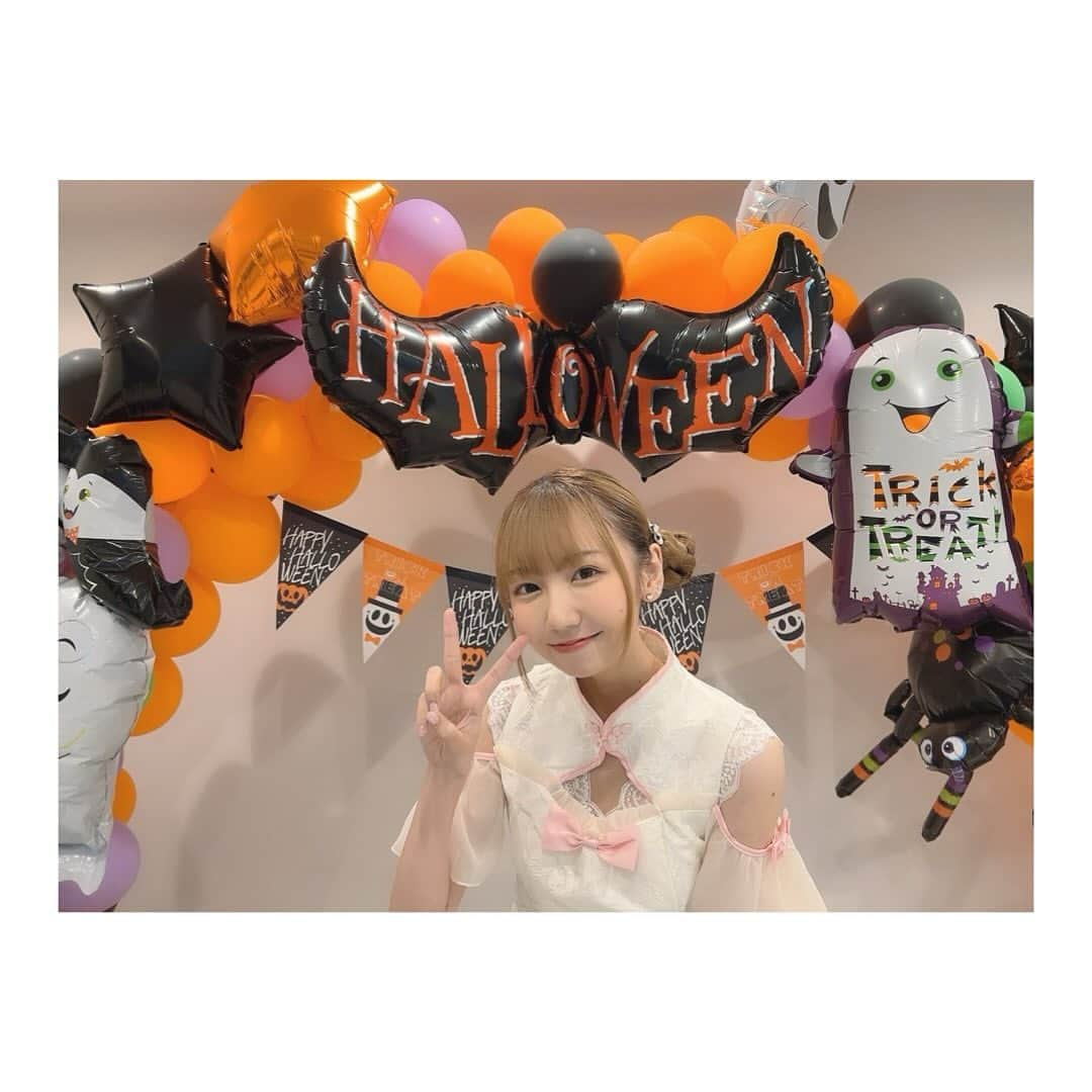 小西杏優のインスタグラム：「HappyHalloween🎃 . . . .  #ハロウィン  #ハロウィンコスプレ  #チャイナ服  #チャイナ  #ハッピーハロウィン🎃  #ハッピーハロウィン  #ヘアアレンジ  #アイドル  #instagram  #instagood」