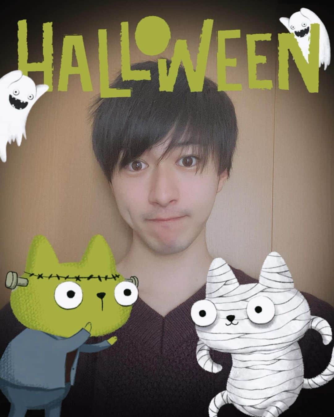 村川翔一さんのインスタグラム写真 - (村川翔一Instagram)「HAPPY Halloween②  🎃クールver #happyhalloween 🎃👻🎃 #ハロウィン 🧟 #Halloween 🧛🏽 #加工アプリ 🪄 #少し無理した28歳 👨🏻 #たまには映えを意識しなきゃ 😮‍💨 #trickortreat 🧇🧁🍩🍨🍭🍪🍡 #いたずらしないのでお菓子ください　 #来年はコスプレする のか... #何枚目がお好みで ？🍯🫖」10月31日 17時16分 - shoichi.m.official