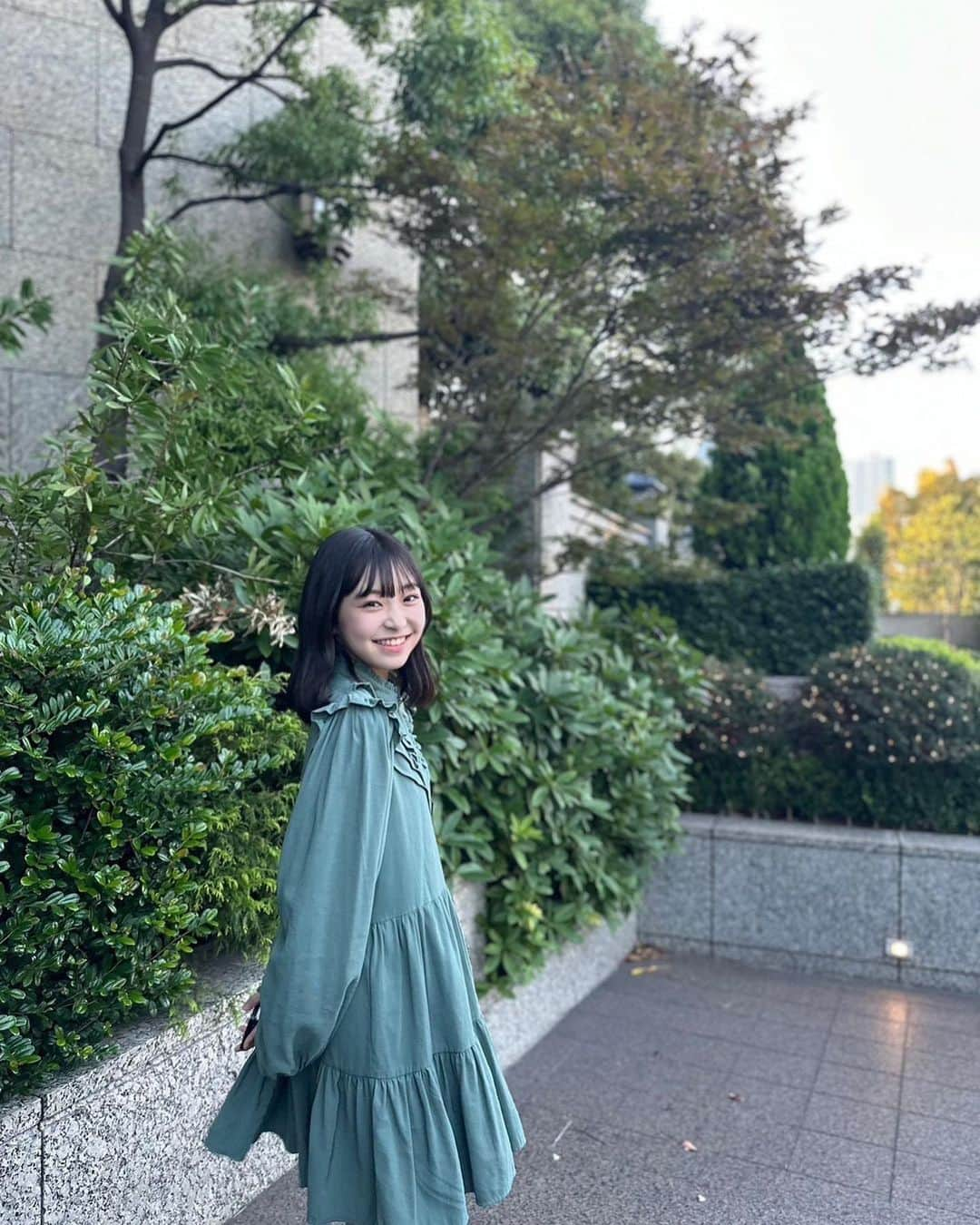 新井美羽さんのインスタグラム写真 - (新井美羽Instagram)「みどりマンの日🌲  だんだん寒くなってきましたね ❄︎ 皆さん体調に気をつけてください🤧」10月31日 17時37分 - miu_arai_official