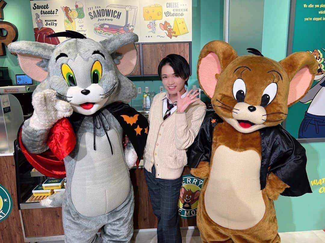 田倉暉久さんのインスタグラム写真 - (田倉暉久Instagram)「TOM and JERRY DINERに行ってきました！ チーズケーキ可愛かった 11/1からスタートなので皆も是非   #トムとジェリー  #トムジェリダイナー  #emomiu」10月31日 18時05分 - teru_supafuru