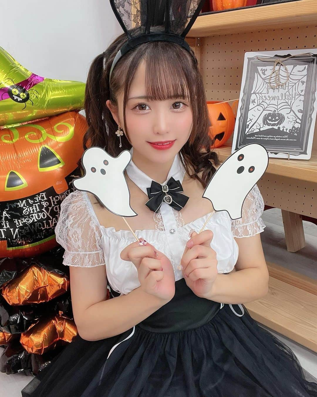 堀内玲さんのインスタグラム写真 - (堀内玲Instagram)「👻❦ 🎃❦ʜᴀᴘᴘʏʜᴀʟʟᴏᴡᴇᴇɴ❦🎃 ❦👻  ． ． #gravure #gravureidol #偶像 #偶像练习生  #グラビア #グラドル #インスタグラビア  #巨乳 #童顔 #ロリ #グラビアアイドル  #アイドル #コスプレイヤー#コスプレ #メイド #メイド服 #ハロウィン仮装 #halloween  #ハロウィン #ハロウィンコスプレ  #bikinimodel  #bikinigirl  #japaneseidol  #selfie  #sexystyle #bikini #japanesegirl  #asianbabygirl #asianbeauty #asiangirls」10月31日 18時21分 - horiuchi_rei