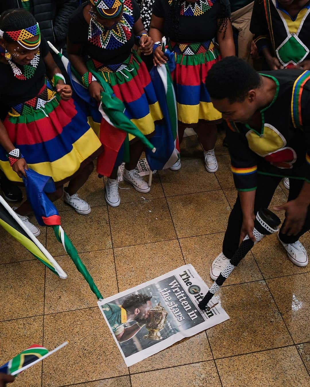 ワールドラグビーさんのインスタグラム写真 - (ワールドラグビーInstagram)「A champion’s welcome 🇿🇦   #RWC2023 | #RWCFinal」10月31日 18時55分 - worldrugby