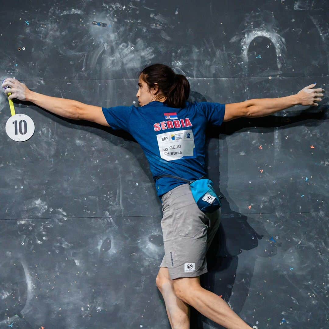 スターシャ・ゲージョのインスタグラム：「2nd place at the European Qualifier event in Laval. Did my best in every round, messed up my lead climbing in the finals which shouldn't have happened. It was one tough experience, a memorable event and I could take a lot of positives from it. Massive congrats to @oriane_bertone for a smooth and impeccable performance. Also great job to @laura.rogora and all other finalists, who brought up the game to an insane level, which required precision, focus and resilience.   Thanks for this experience, thanks for the immense support. It is an honour to be a part of this respectful and kind community.  See you next year, hopefully with a ticket to Paris.  @guillaume_bouju @blokcorp」