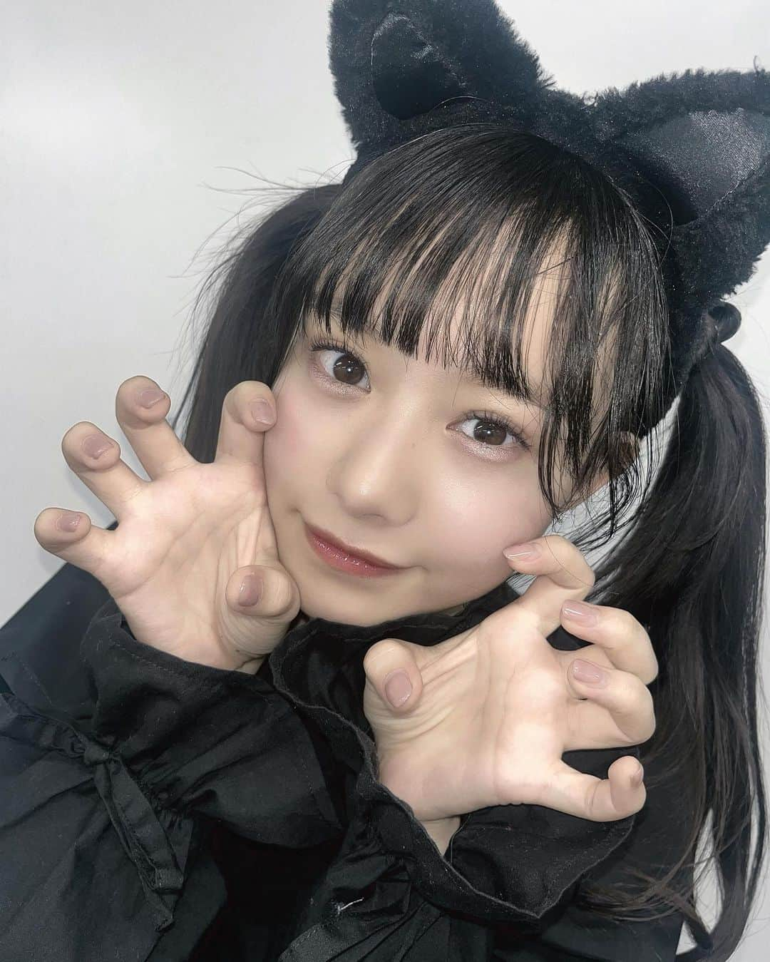 仲村悠菜さんのインスタグラム写真 - (仲村悠菜Instagram)「Happy Halloween👻 ねこ！  #私立恵比寿中学　#エビ中　#仲村悠菜　#ねこ　#仮装　#ハロウィン」10月31日 18時56分 - nakamura_yuna_official