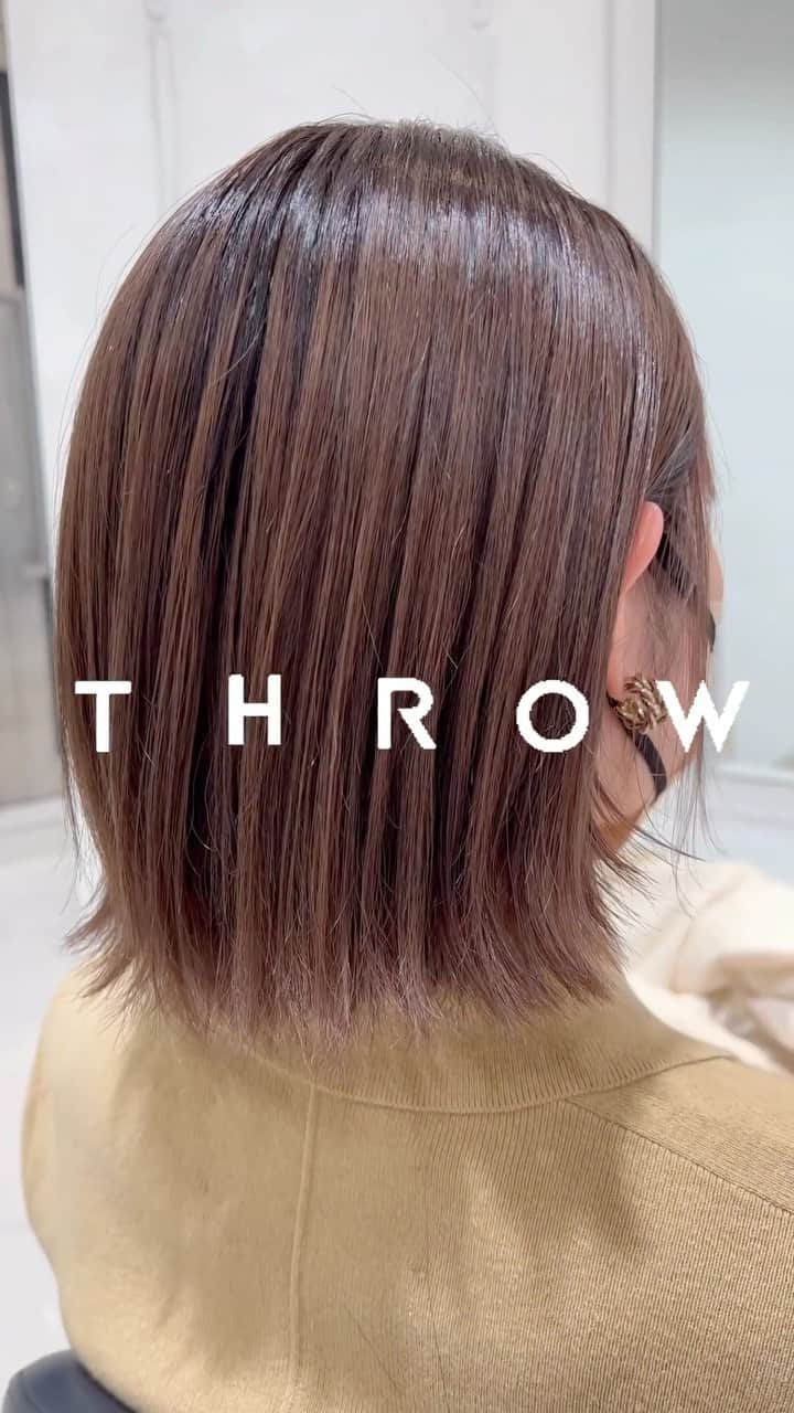 THROW 【スロウ】のインスタグラム：「【THROWレシピ公開】 ・ 放置時間10分の#ONE #ONEカラー #onecolor ・ ☑︎薬剤レシピ ［全体］ SBe/10：LV/10  (4：1) 4.5% ・ 🟫 #サンドベージュ #sandbeige 🟪 #ラピスヴァイオレット #lapisviolet ・ ・ #時短カラー#クイックカラー ・  FASHIONもCOMFORTも、たった10分で思いのままを可能にするONE COLORシリーズ。⾊鮮やかな発⾊を短時間で。  ・ #throwcolor #スロウカラー #throwカラー #sheercolor #sheerカラー #onecolor #oneカラー #ビーブリーチ #外国人風カラー #ビーエッ クス」