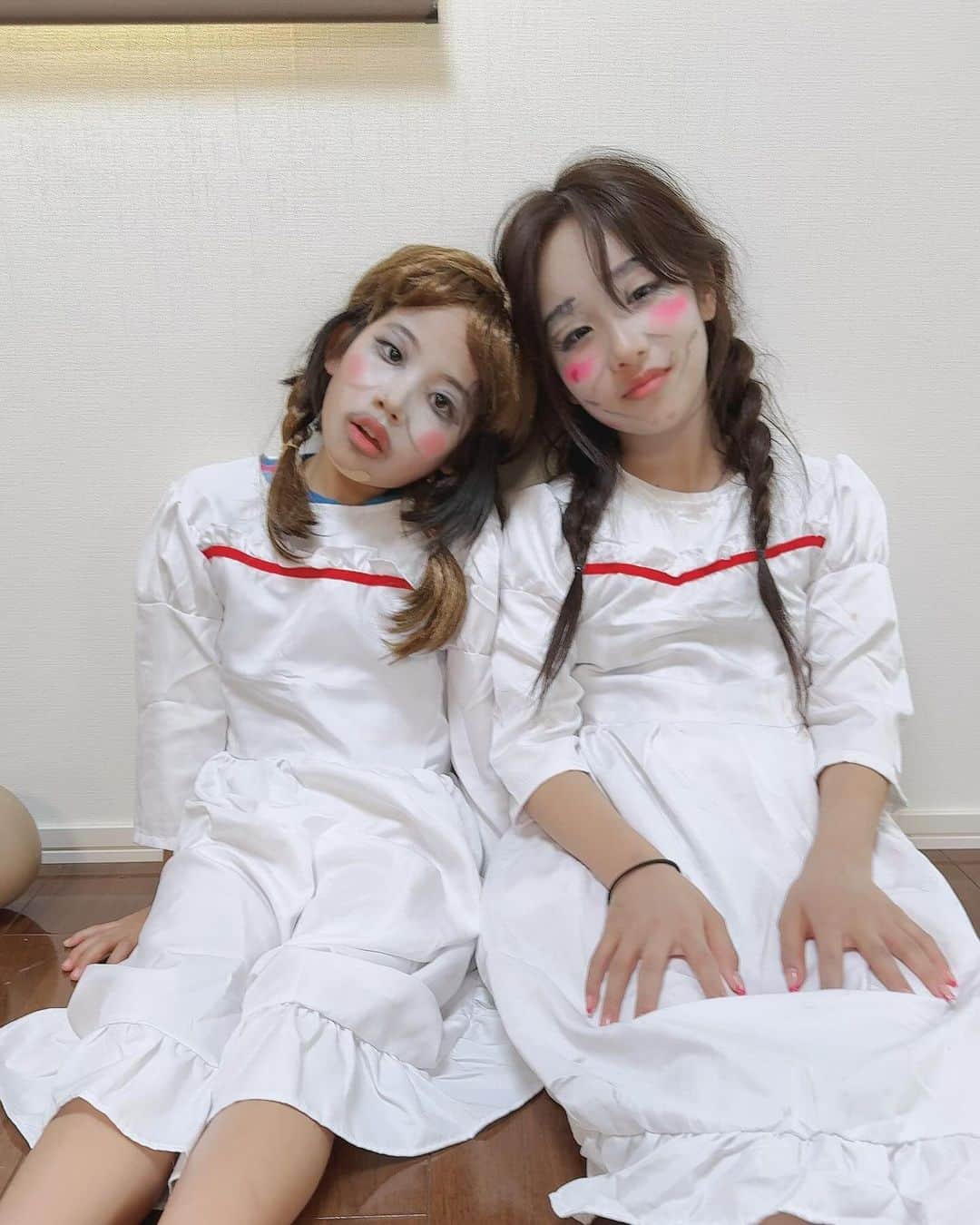 娘のインスタグラム：「HappyHalloween🌚👻🎃🕸🕷」