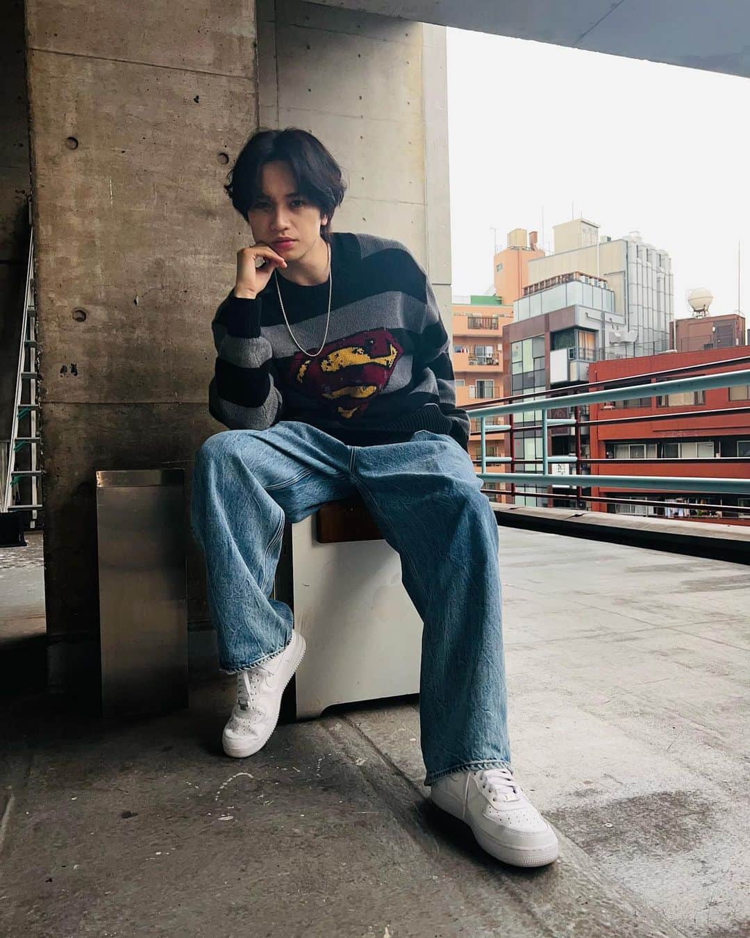 中島健人さんのインスタグラム写真 - (中島健人Instagram)「Clark Kent.  Happy Halloween🎃✨  #superman #令和のカジュアル仮装 #スーパーマンポーズ」10月31日 19時02分 - kento.nakajima_313