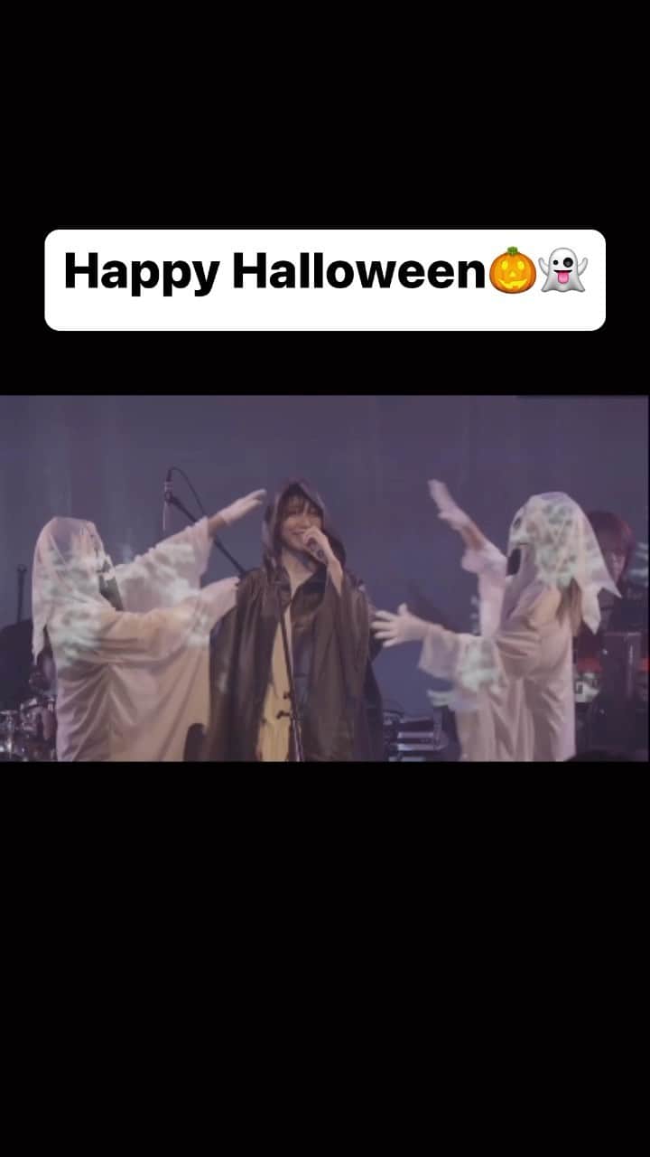 辻詩音のインスタグラム：「ハッピーハロウィン🎃👻🧟‍♀️ #辻詩音 #ハロウィン #ハッピーハロウィン #happyhalloween #ハロウィンパーティー #おばけは怖くない」