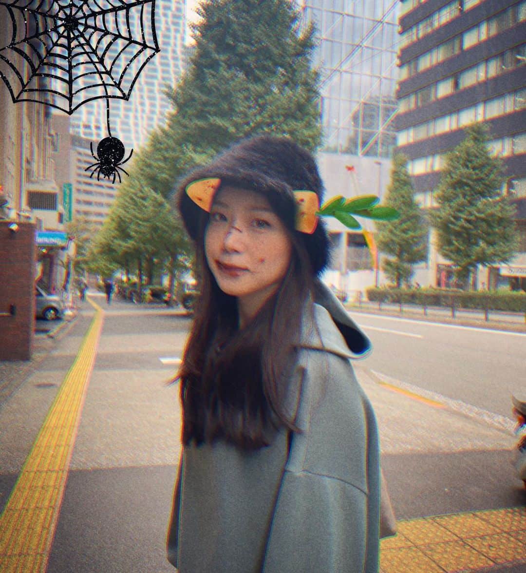 葉山柚子さんのインスタグラム写真 - (葉山柚子Instagram)「#happyhalloween #🎃🎉  #好きなお菓子は紅茶のバウムクーヘンです」10月31日 19時18分 - hayama_yuko