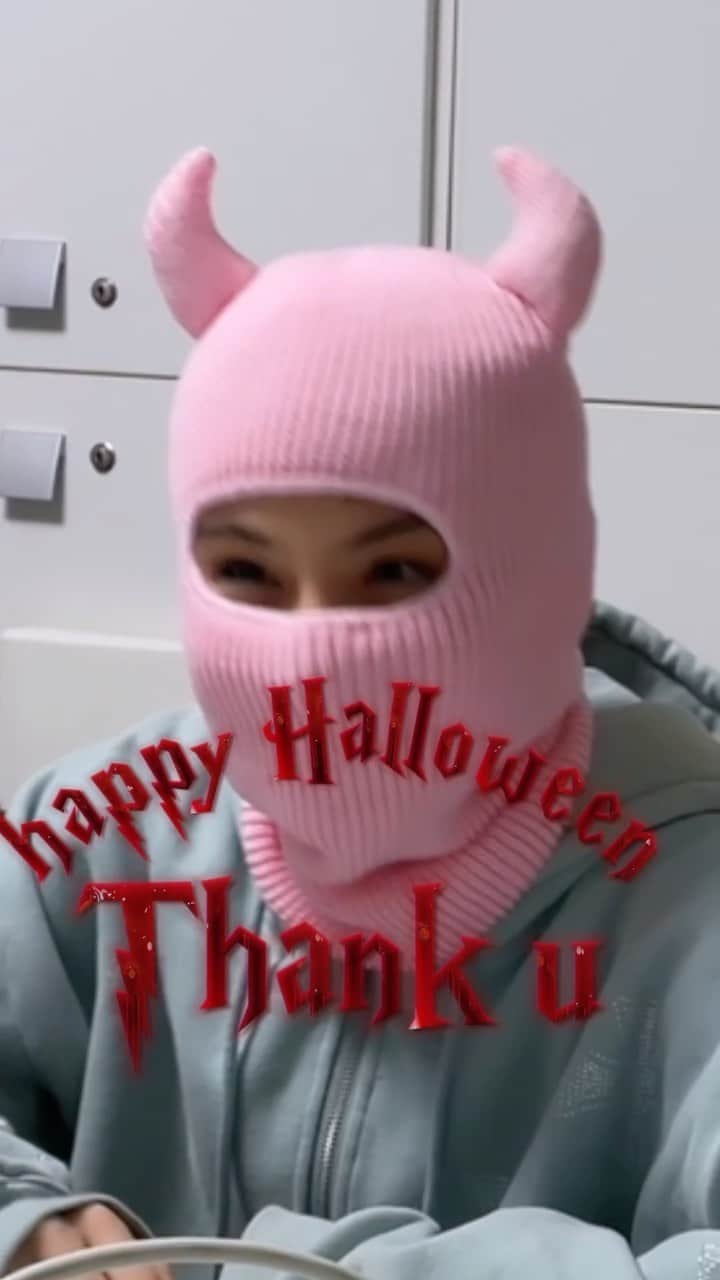 ルナのインスタグラム：「さーアシュ子どうなるかな😈😈😈 #ドッキリ #ハロウィン #ashley」