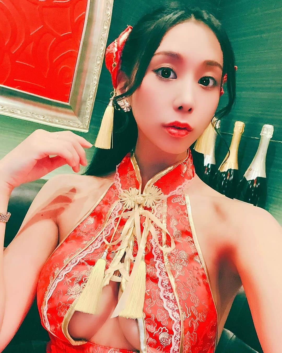 中沢ルイさんのインスタグラム写真 - (中沢ルイInstagram)「Happy halloween♡  #halloween #ハロウィン #ハロウィンコスプレ #中沢ルイ #クラブコード #六本木 #東京 #tokyo #ホステス #六本木ホステス #六本木クラブ #キャバ嬢 #キャバクラ #六本木キャバ嬢 #六本木キャバクラ #シャンパン #champagne #dress #コスプレ #ヘアアレンジ #美容 #美女 #モデル #かわいい #fashion #selfie #japanesegirl #japanesefood #instagramers #influencer」11月1日 6時06分 - ruinakazawa