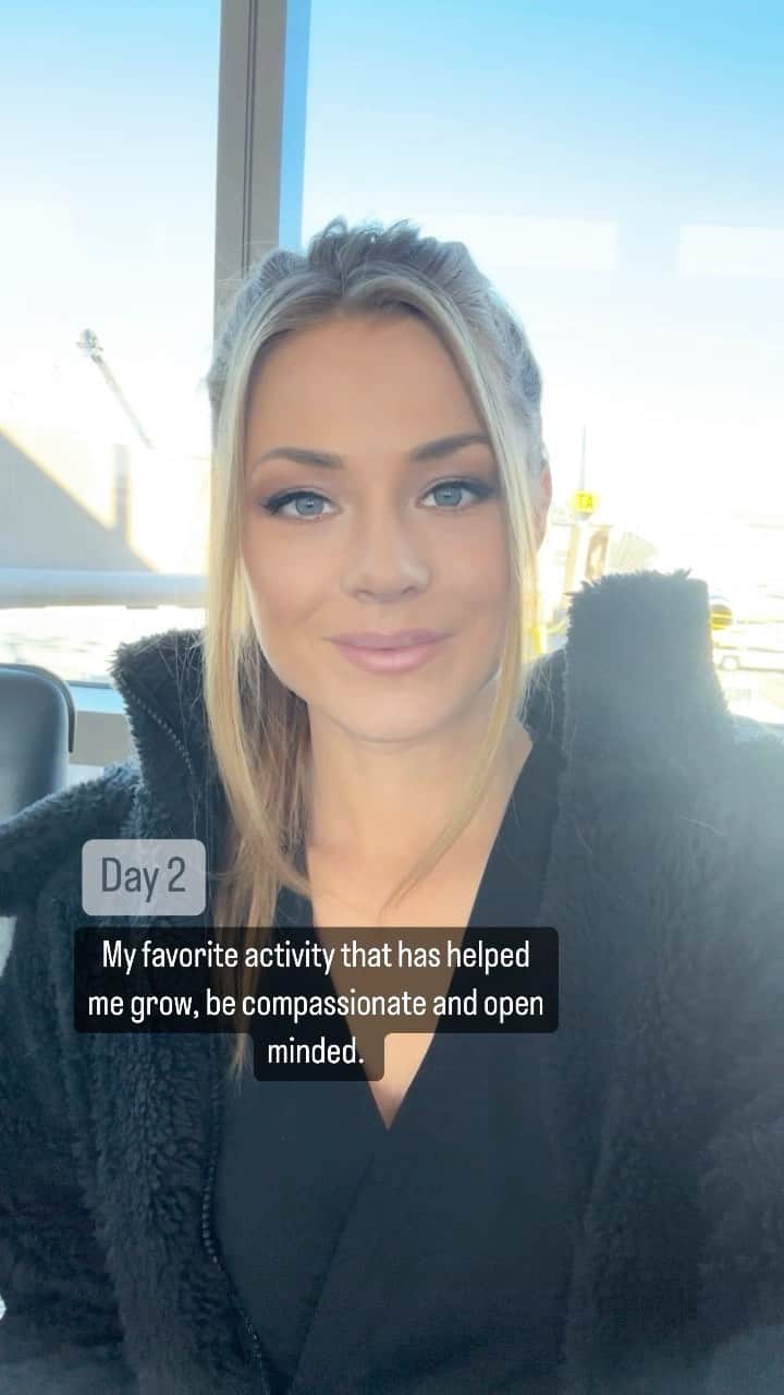 のインスタグラム：「DAY 2! 🫶🏼I am. This is a challenge im bestowing on myself to inspire authenticity and share my routines and passions that make up my life. I work daily on maintaining a healthy mind, body and spirit and choose to lead with curiosity❤️ These videos are to share my life choices that make up who I am.   👍🏼Each video I will be answering the questions:  •WHO AM I?   •WHAT DO I DO?   🎬1 take- being as raw as possible and sharing when I’m inspired through my daily activities and feelings.   🙏🏼I want to let you know that it’s safe to be your authentic self. No 2 people are exactly alike and that is a super power. Not something to hide or be ashamed of.   #beyou #beinspiring #travel  #MentalHealth #positivevibes #positivitytime #iam #motivator #manifestor #selflove #humanity #me」