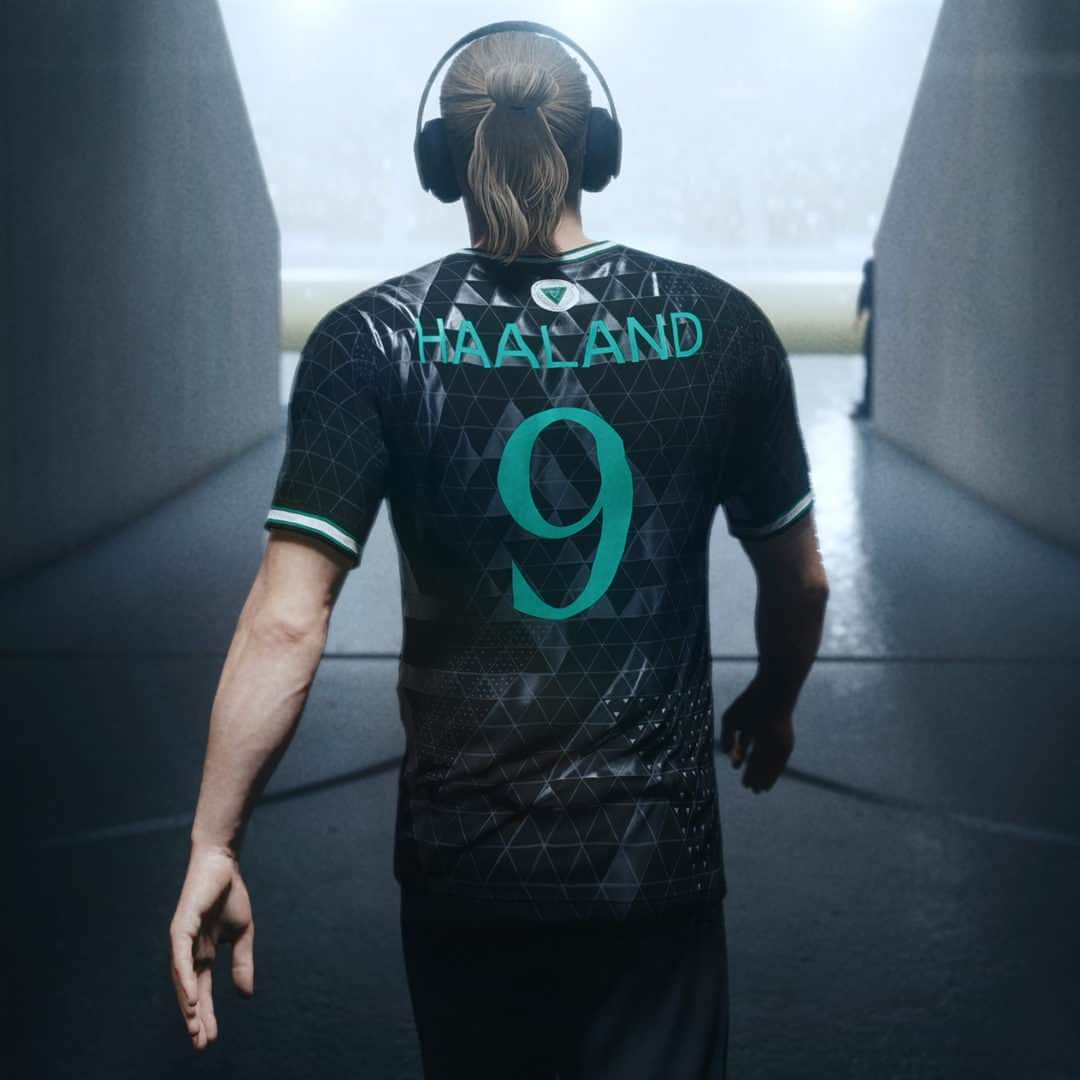 ビーツ・エレクトロニクスのインスタグラム：「🚨 One-day notice🚨 Play #FC24 by 11/1 to become a Founder and get @erling.haaland in @easportsfc Ultimate Team, plus digital Beats Studio Pro Viking Vanity in VOLTA FOOTBALL 🎧」