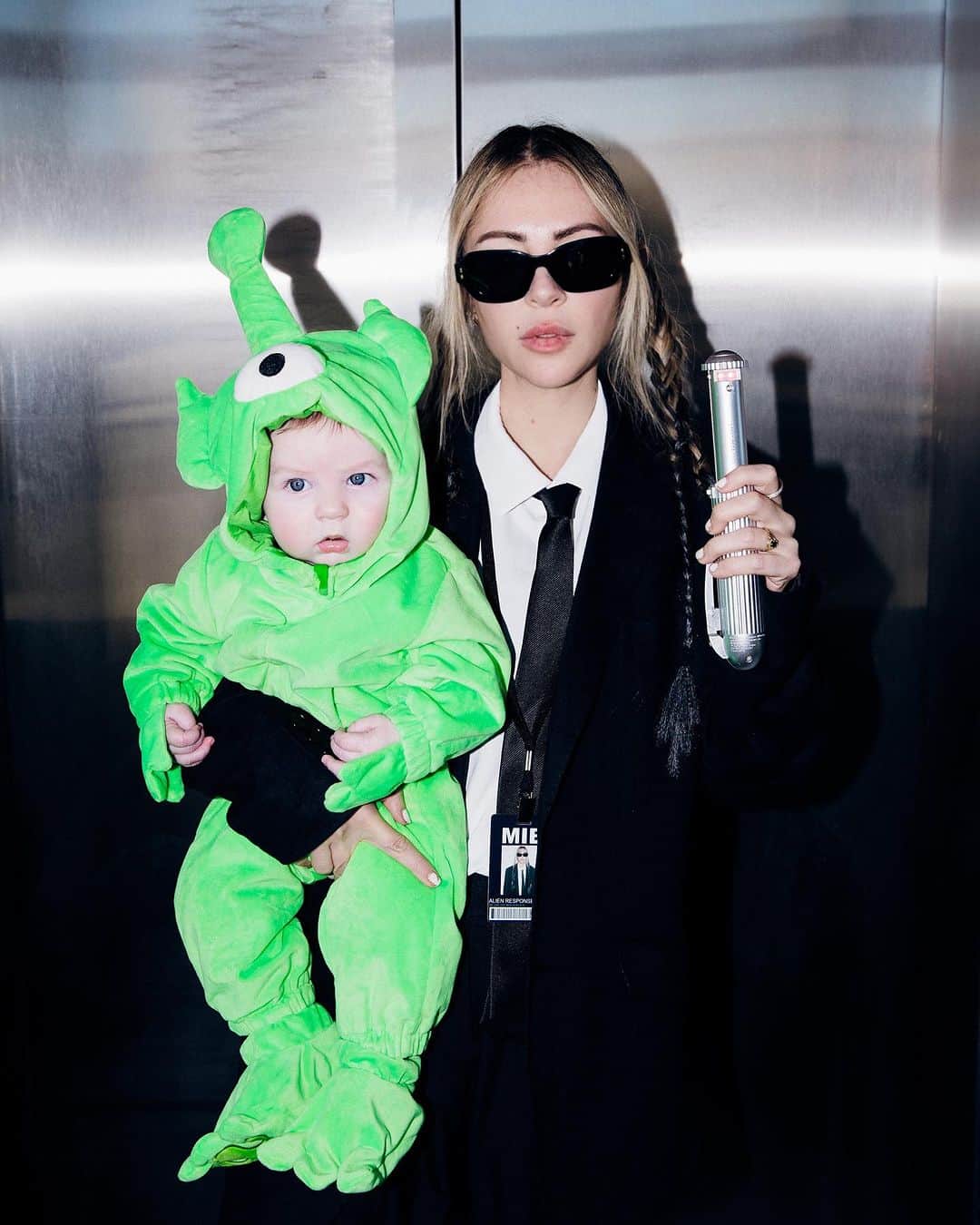アリソン・ワンダーランドさんのインスタグラム写真 - (アリソン・ワンダーランドInstagram)「MOTHER IN BLACK #halloween」11月1日 5時15分 - alisonwonderland