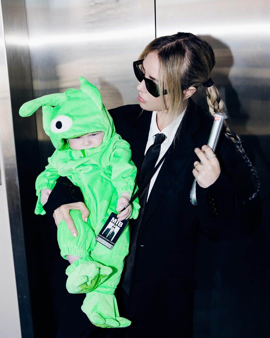 アリソン・ワンダーランドさんのインスタグラム写真 - (アリソン・ワンダーランドInstagram)「MOTHER IN BLACK #halloween」11月1日 5時15分 - alisonwonderland