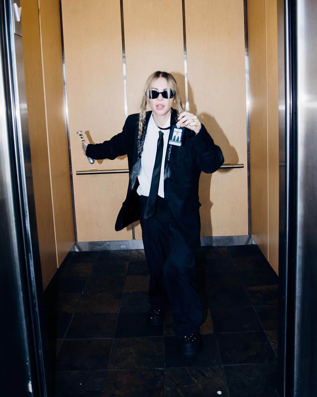 アリソン・ワンダーランドさんのインスタグラム写真 - (アリソン・ワンダーランドInstagram)「MOTHER IN BLACK #halloween」11月1日 5時15分 - alisonwonderland