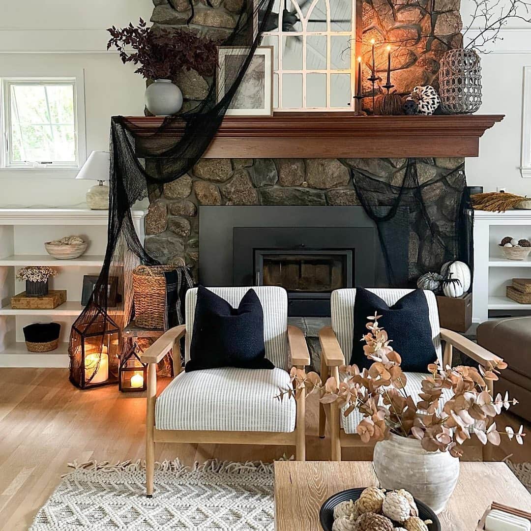 Target Styleのインスタグラム：「pretty spooky. 🕷️️ @rokthehome  Shop the look, link in bio.」