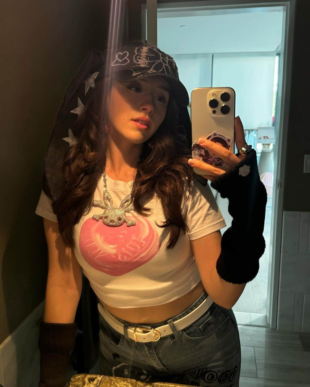 Pokimaneさんのインスタグラム写真 - (PokimaneInstagram)「🐰👖 !」11月1日 5時37分 - pokimanelol