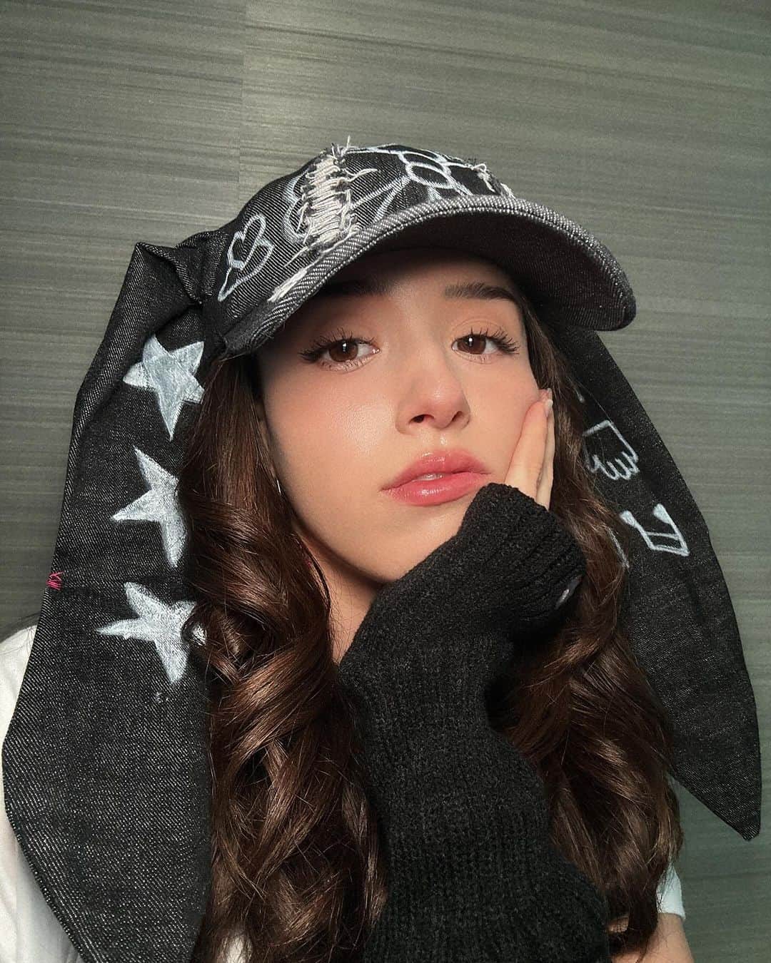 Pokimaneのインスタグラム：「🐰👖 !」