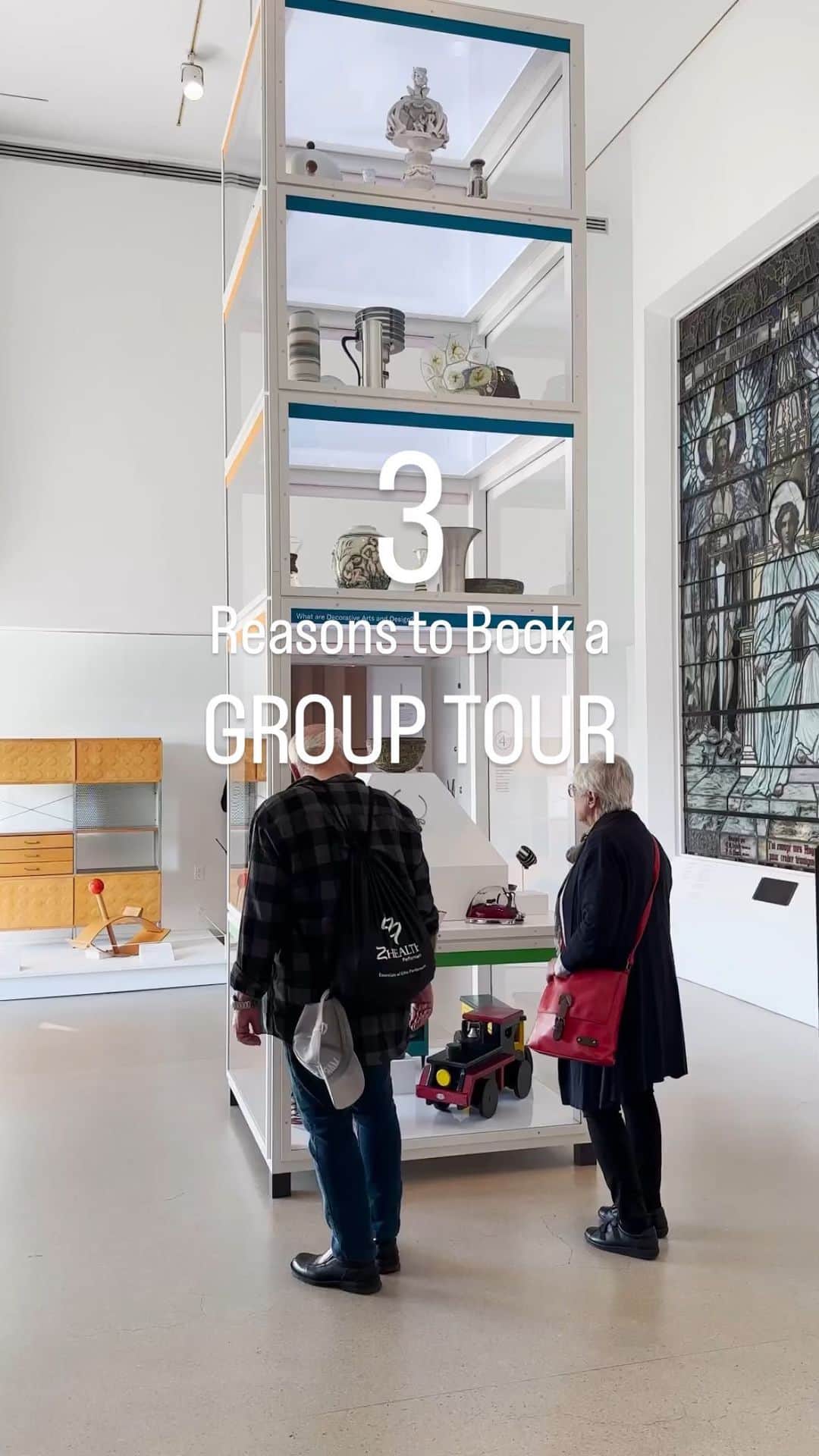 のインスタグラム：「You don’t have to go it alone in the galleries… get more with a group tour!   Dive deeper into our permanent collection or have all of your questions answered about one of our current exhibitions, Spike Lee: Creative Sources and María Magdalena Campos-Pons: Behold.  Group tours accommodate up to 12 people and last about an hour. Get more information on pricing and availability at the link in our bio.」