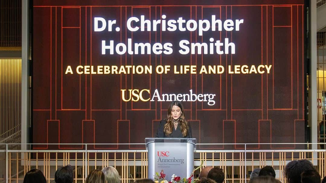 ソフィア・ブッシュさんのインスタグラム写真 - (ソフィア・ブッシュInstagram)「On Friday our @uscannenberg family gathered on campus to celebrate the life of our dearly missed friend, mentor, and teacher, Professor Christopher H. Smith.  I am immensely grateful to have been given the honor of speaking — alongside family, friends, and colleagues — about his legacy. Studying with Professor Smith altered the course of my education and my life. To share stories of his mentorship, kindness, and the ways he raised me to be an activist before I understood my passions and calling? The way that he showed me the inextricable, cultural link between art and resistance? The way he encouraged me, and so many students who passed through his classroom, to challenge norms and examine who has seats at the tables of power? It was breathtaking to hear so many people speak about his profound impact. His inimitable guidance. He managed to do this for each and every one of us.  He is, and always will be, supremely missed. We are all so lucky to have known and loved him. And to his wife Salaam, and his children Asa and Nina, thank you for sharing him with us all these years. We love you.  A playlist that gives a small sampling of Chris’ incredible taste in music was put together for the celebration. It made us all smile to listen. I’ll put the #linkinbio so that any of you who loved him, or loved getting to know him on @workinprogress can listen. May his memory be a blessing. And a reminder to live boldly and kindly with your one wild and precious life. Rest In Peace, Professor. 🕊️」11月1日 5時43分 - sophiabush