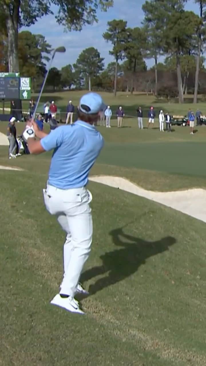 チョン・インジのインスタグラム：「@uncmensgolf’s Maxwell Ford with an incredible play on 18 from a tough downhill lie to set up birdie and tie the match. 🔥  📺: Golf Channel & @peacock | #NCAAGolf」