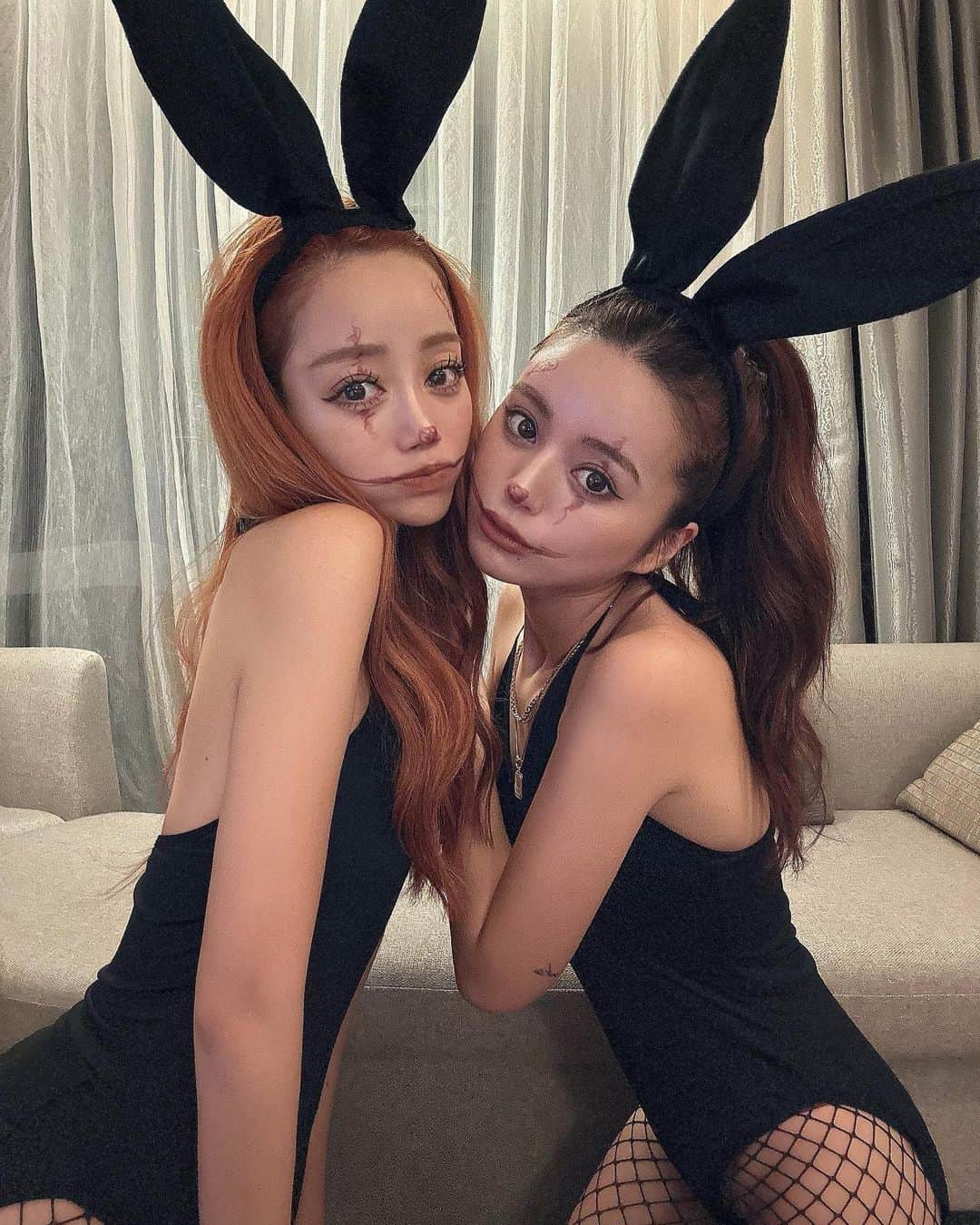 のインスタグラム：「🖤🖤TWINS BUNNY🐇🐇🖤🖤  #halloween #twins #ukashino #ハロウィン」