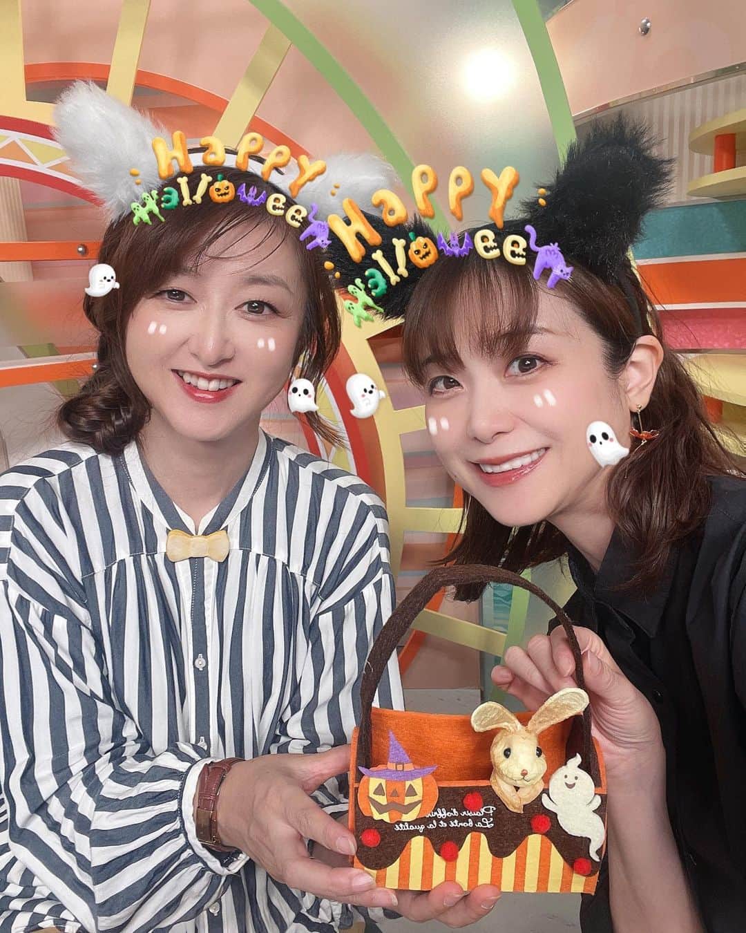 須賀由美子のインスタグラム：「#ハッピーハロウィン 今年はファンミで #ハリポタ やっちゃったから ハロウィン当日はキャスターということもあり 今年の流行りに乗って #地味ハロウィン」