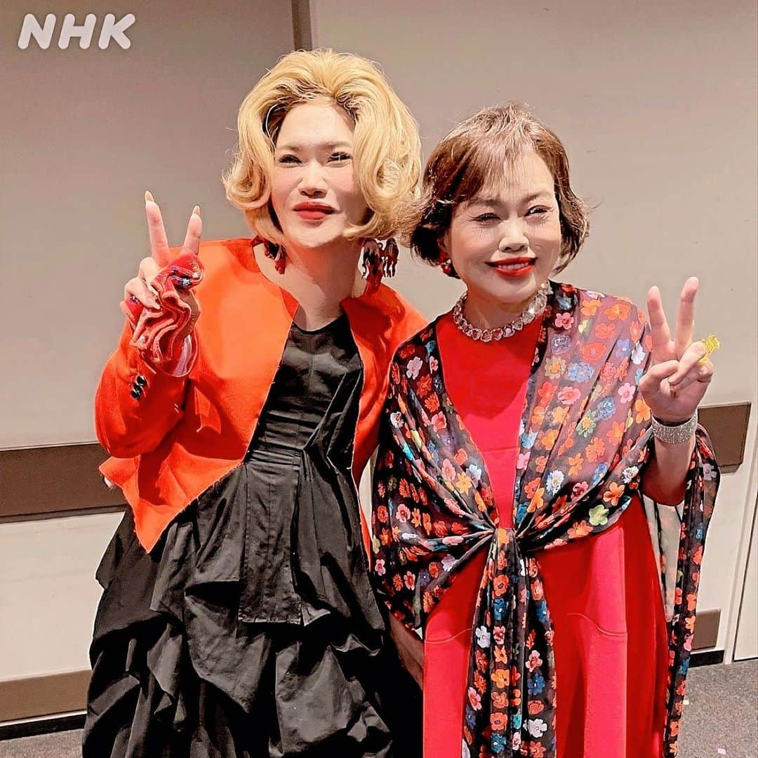 IKKO【公式】のインスタグラム：「大尊敬する上沼恵美子さん❤️ お写真ありがとうございました❤️  第23回わが心の大阪メロディー 生放送、出演させていただきましたぁ‼️  天童よしみさん【昴】〜 上沼恵美子さん【大阪ラプソディー】  まさに神曲🎵 涙が出てきましたぁ❤️  素晴らしい歌で、最高な一日でした‼️  ご覧になっていただいた皆様 ありがとうございました❤️❤️❤️  大阪メロディーに愛をこめて IKKO」