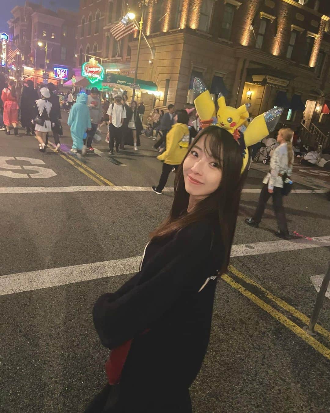 小椋寛子のインスタグラム：「Happy Halloween🎃  #usj #happyhalloween #ピカチュウ」