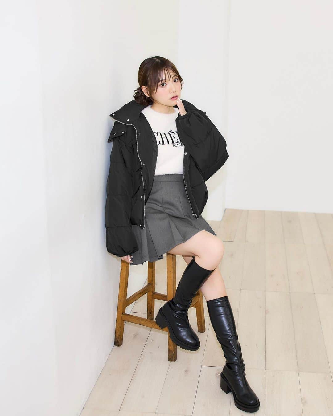 INGNI STOREさんのインスタグラム写真 - (INGNI STOREInstagram)「【 new arrival 】 ⁡ ⁡ ⁡ ⁡ ⁡ ■BIGフードエコダウン #1234-700022 ¥8,690 (tax in) ※ingnistoreでは現在¥6,490 (tax in) ⁡ ⁡ 毎年大人気のエコダウンが今年も登場🫶🏻 ⁡ 軽さと保温性を兼ねそろえた 絶対に持っておきたいダウンジャケット◎ ⁡ フードは取り外し可能なので その日のコーデに合わせて形を変えていただけます。 ⁡ ⁡ ┈┈┈┈┈┈┈┈┈┈┈┈┈┈┈┈┈┈┈┈┈┈┈ ⁡ 〈INGNIコーデを大募集♡〉 @ingnistoreと#ingniコーデ のタグをつけて投稿していただいた方の中から、随時公式アカウントにてご紹介させていただきます‼︎ ⁡ ⁡ #INGN I#ingni #fashion #2023 #aw #오오티디 #패션#穿配不重样#秋コーデ #冬コーデ #デートコーデ #ファッション #トレンドコーデ #カジュアル #カジュアルコーデ #韓国風コーデ #甘めカジュアル #大人可愛い #大人カジュアル ⁡ ⁡ ⁡ ⁡」10月31日 21時27分 - ingnistore