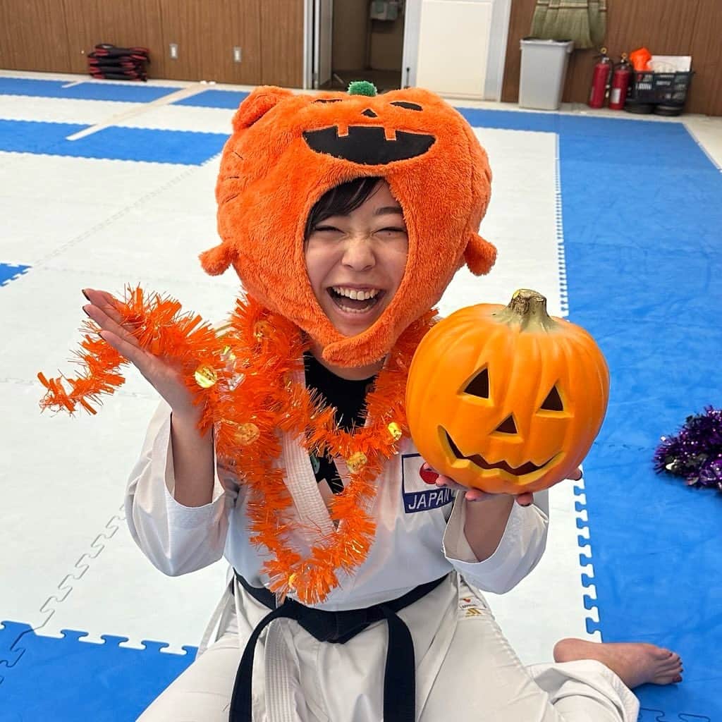 植草歩のインスタグラム：「ハッピーハロウィン🎃🍭」