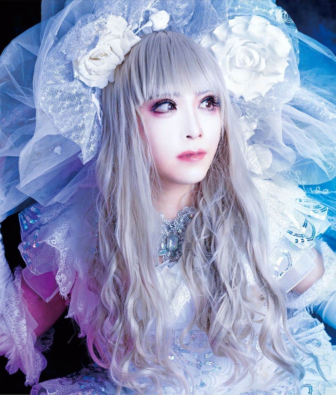 のインスタグラム：「🌹🌹🌹  #HIZAKI」