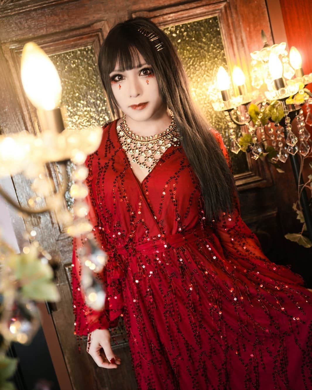 HIZAKIのインスタグラム：「🌹🌹🌹  #HIZAKI」