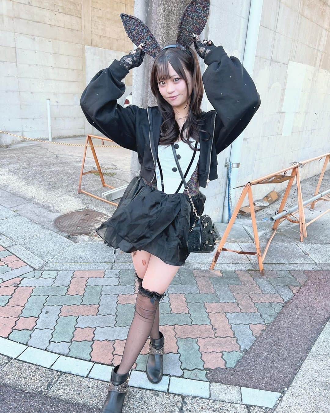 杉井美咲のインスタグラム：「トリックオアトリート‪👻💕💜  友達がお菓子くれた！ハロウィン1年の中で1番好きなイベント💕💕 ・ ・ #jk #sjk #jk2 #jkブランド #jkの素敵な思い出 #07 #杉井美咲 #女子高生ミスコン #高一ミスコン」