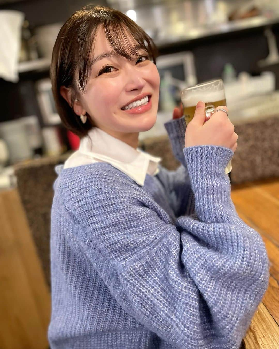 悠木ゆうかさんのインスタグラム写真 - (悠木ゆうかInstagram)「元気です👶🏻🩵 1杯目はビールの決まり🍺 でも苦い顔。  季節の変わり目いつも肌荒れるけど今回はちゅるちゅる〜🫧 @few.a.few_   #セルマン #恵比寿エステ #肌質改善」10月31日 21時34分 - yuki_yuuka_6666