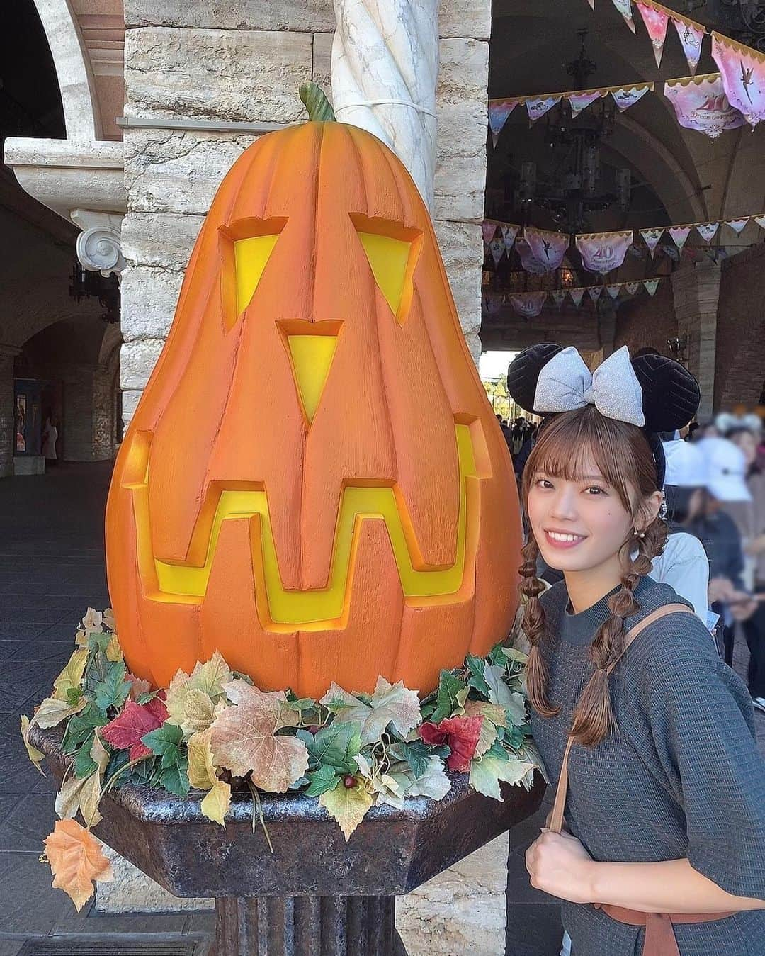 林茜実里のインスタグラム：「🎃🐭 : : やっとハロウィンディズニーできたのーーー！！！ : #ディズニー #ディズニーシー #ディズニーハロウィン」