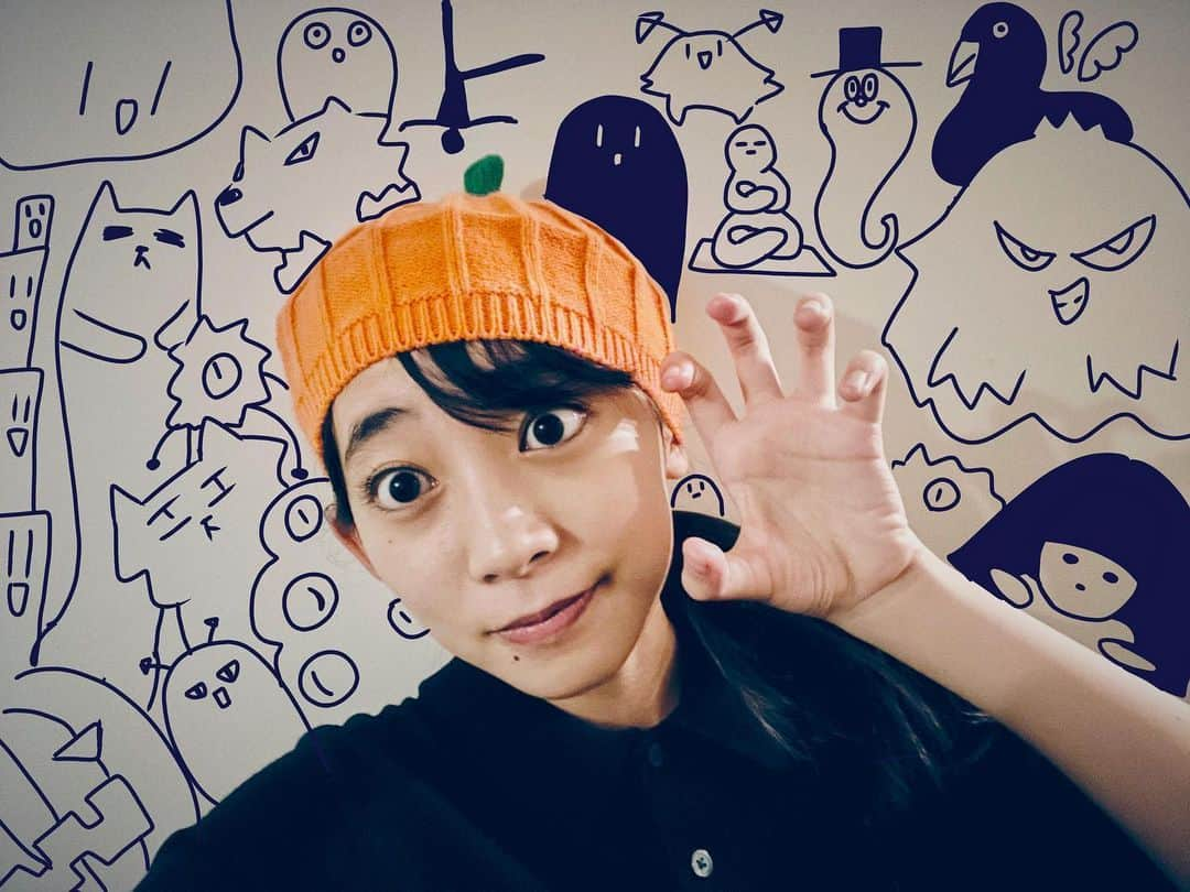 近藤華のインスタグラム：「ハッピーハロウィン! 今年はカボチャの仮装です。 #近藤華 #トップコート #topcoat」