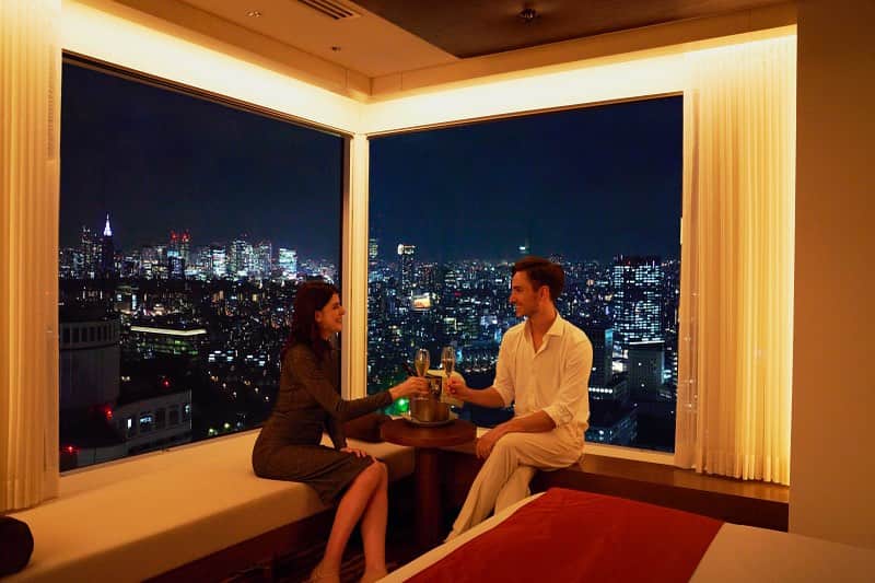 のインスタグラム：「Let's make a toast with the sparkling night view of Tokyo.  Share your own images with us by tagging @princegallerytokyokioicho  ————————————————————— #theluxurycollection #princehotels #tokyohotel #marriottbonvoy #theprincegallerytokyokioicho #tokyohotelstay #ザプリンスギャラリー東京紀尾井町 #東京ホテル #ホテルステイ #東京ホテルステイ #夜景スポット」