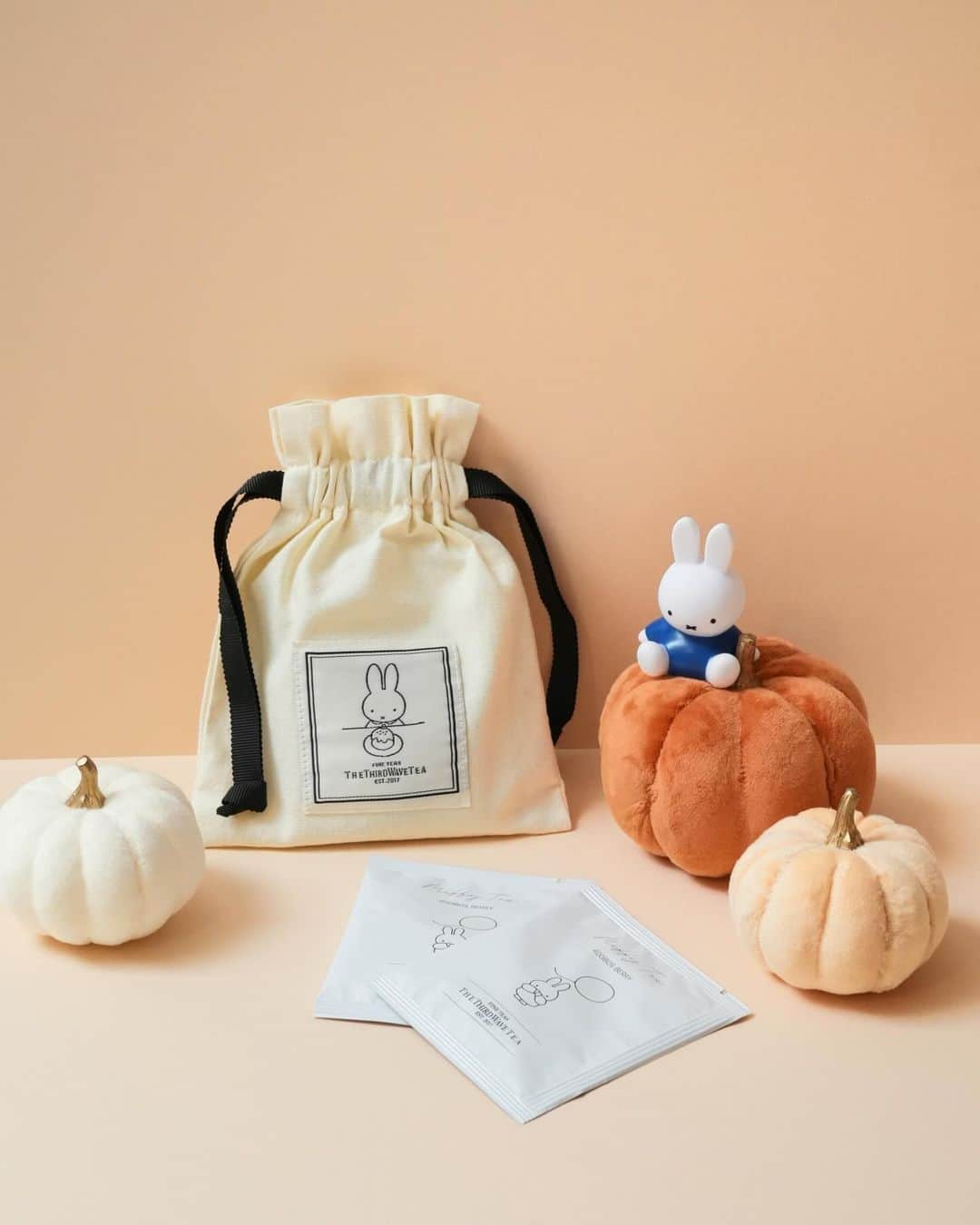 紅茶ブランド THE THIRDWAVE TEAのインスタグラム：「ハッピーハロウィン🎃⁠ ⁠ トリックオアトリート！⁠ ⁠ お菓子くれなきゃ⁠ いたずらしちゃうぞ！⁠ ⁠ みんな、どんなハロウィンを過ごしてる？⁠ ⁠ ⁠ ⁠ ⁠ ---⁠ ⁠ #thethirdwavetea #miffytea⁠ #miffy⁠ #ディックブルーナ #ミッフィー #ミッフィーティー #淡色女子 #ミッフィーグッズ #ハロウィン #halloween #trickortreat #トリックオアトリート」