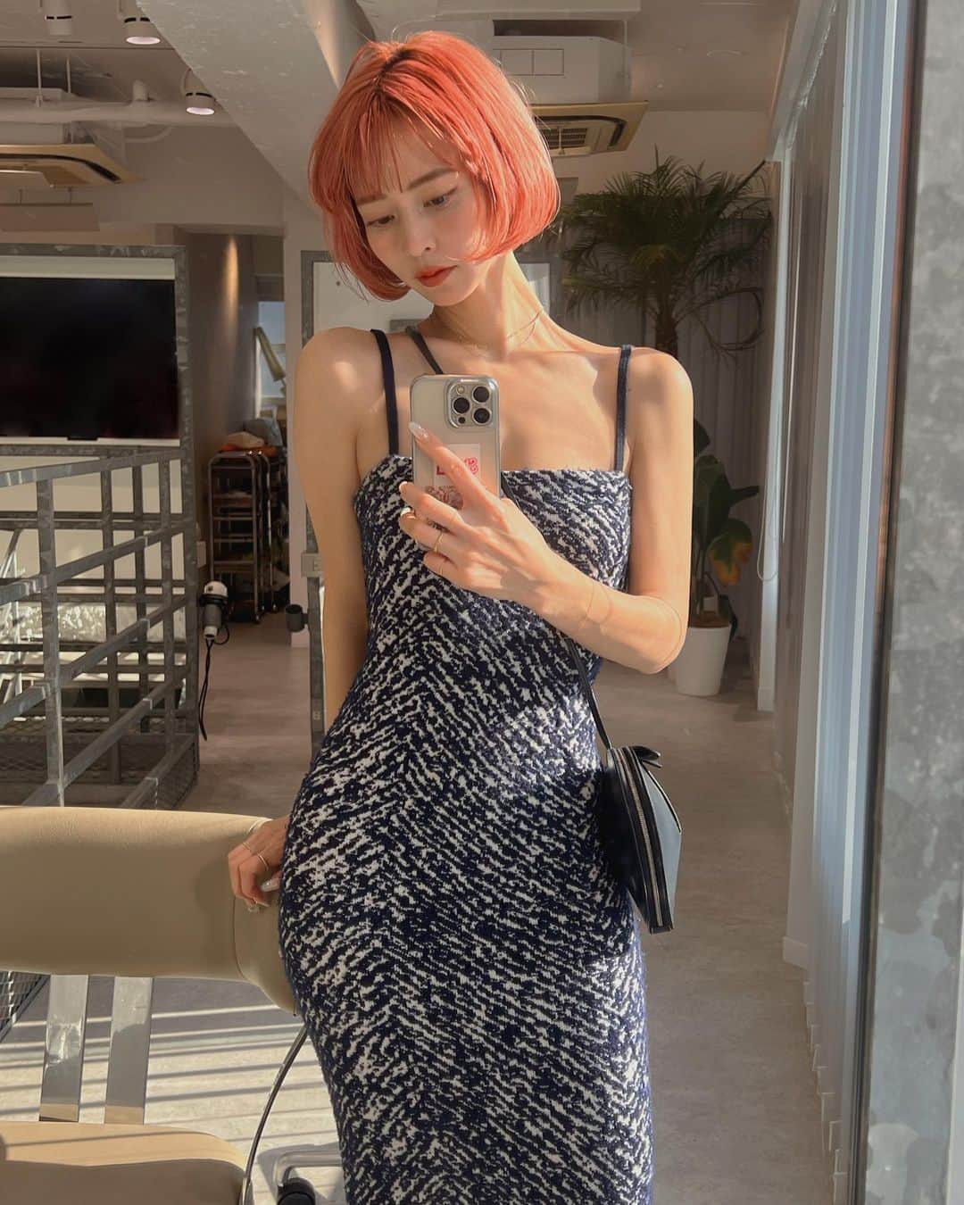梅村実帆のインスタグラム：「最近の私服たち🎀 昼間は暑い夜寒いネ🥵🔜🥶」