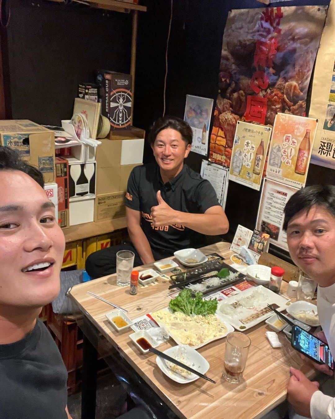 正隨優弥さんのインスタグラム写真 - (正隨優弥Instagram)「慶三さんと横さんとご飯からのサウナ🧖 やっぱこのお二人にはスーパー感謝です！ 人との繋がり大切にします☝️ またいきましょねー！  #川島慶三　さん #横尾俊建　さん #サウナイキタイ」10月31日 22時10分 - zui.l.zui