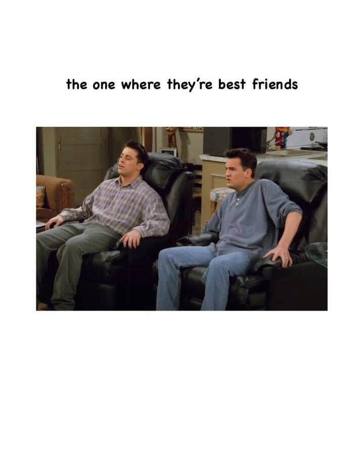 9GAGさんのインスタグラム写真 - (9GAGInstagram)「Always in our hearts💙 #matthewperry  📸 @steppingthroughfilm  - #chandlerbing #friends #rip #memories #9gag」10月31日 22時10分 - 9gag