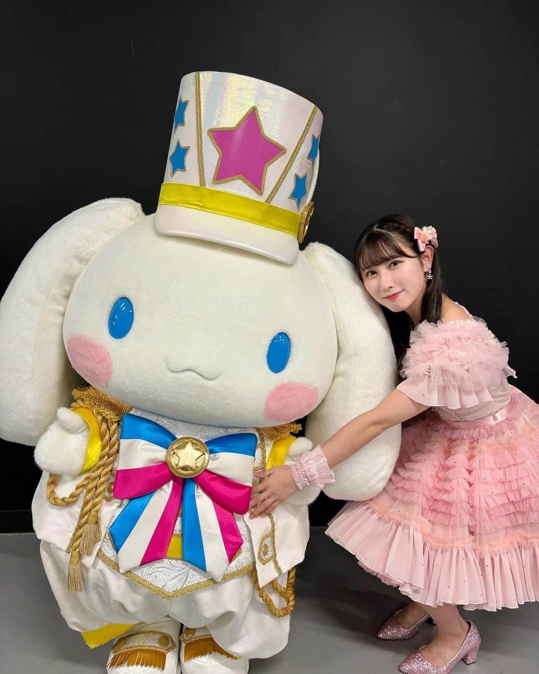 のインスタグラム：「🩵🎀✨  あぁ。かわいいシナモンくん。」