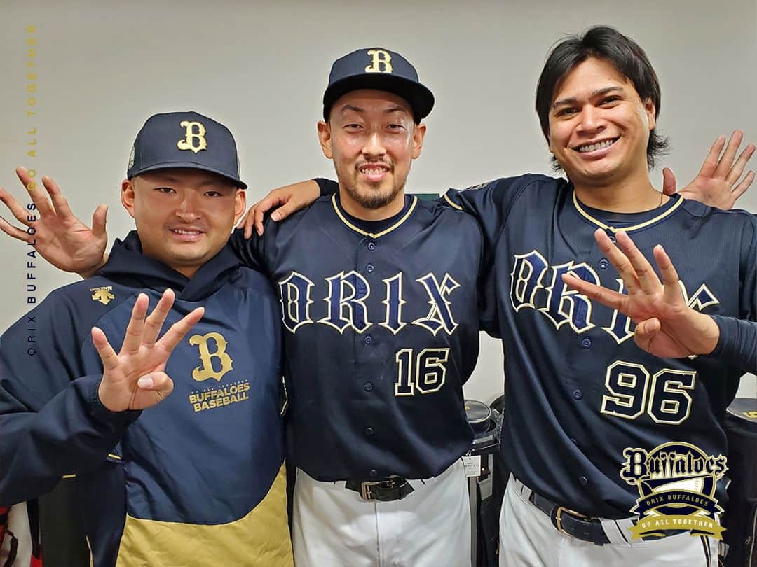 オリックス・バファローズさんのインスタグラム写真 - (オリックス・バファローズInstagram)「#SMBC日本シリーズ2023 #小木田敦也 #宇田川優希 #平野佳寿 #全員でカバー #投手陣一丸 #全員で勝つ！！ #全員で頂点へ #甲子園 #Bs2023 #buffaloes #baseball #ORIX #プロ野球」10月31日 22時36分 - orix_buffaloes