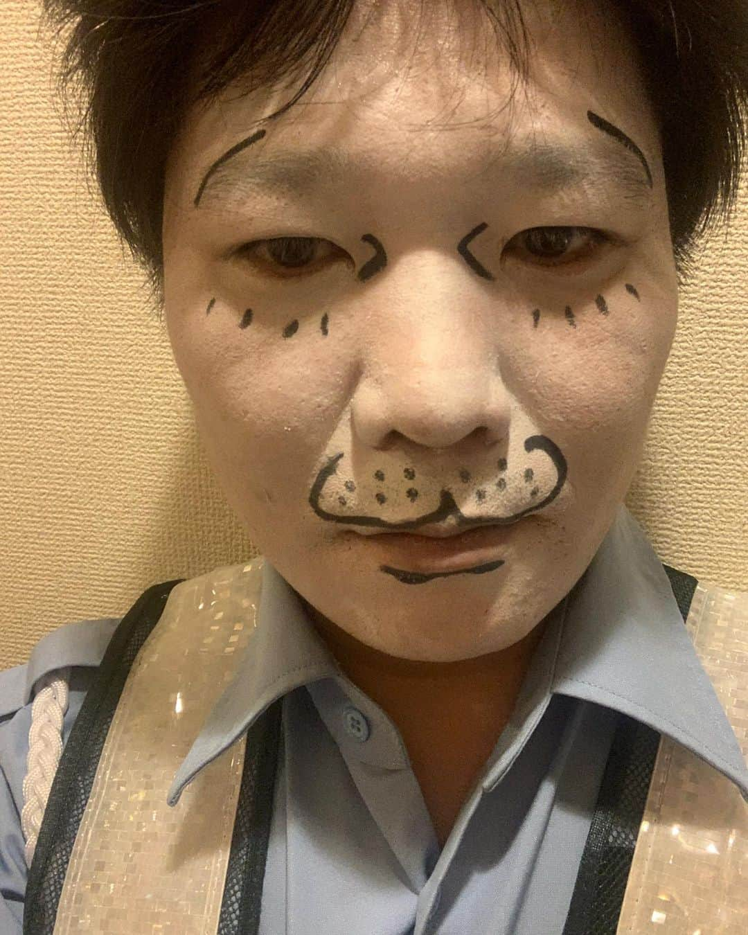 前野悠介さんのインスタグラム写真 - (前野悠介Instagram)「鉄道警備員犬　ニコライ（オリジナルキャラ）」10月31日 22時47分 - maenoyuusuke