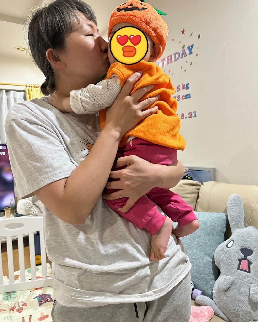 本並健治さんのインスタグラム写真 - (本並健治Instagram)「まいど！ ハッピーハロウィン🎃👻 ぷくぷくちゃんも変身しました❣️  #ハッピーはろうぃん🎃  #ぷくぷくちゃん #丸山桂里奈⚽️」10月31日 22時43分 - kenjihonnami