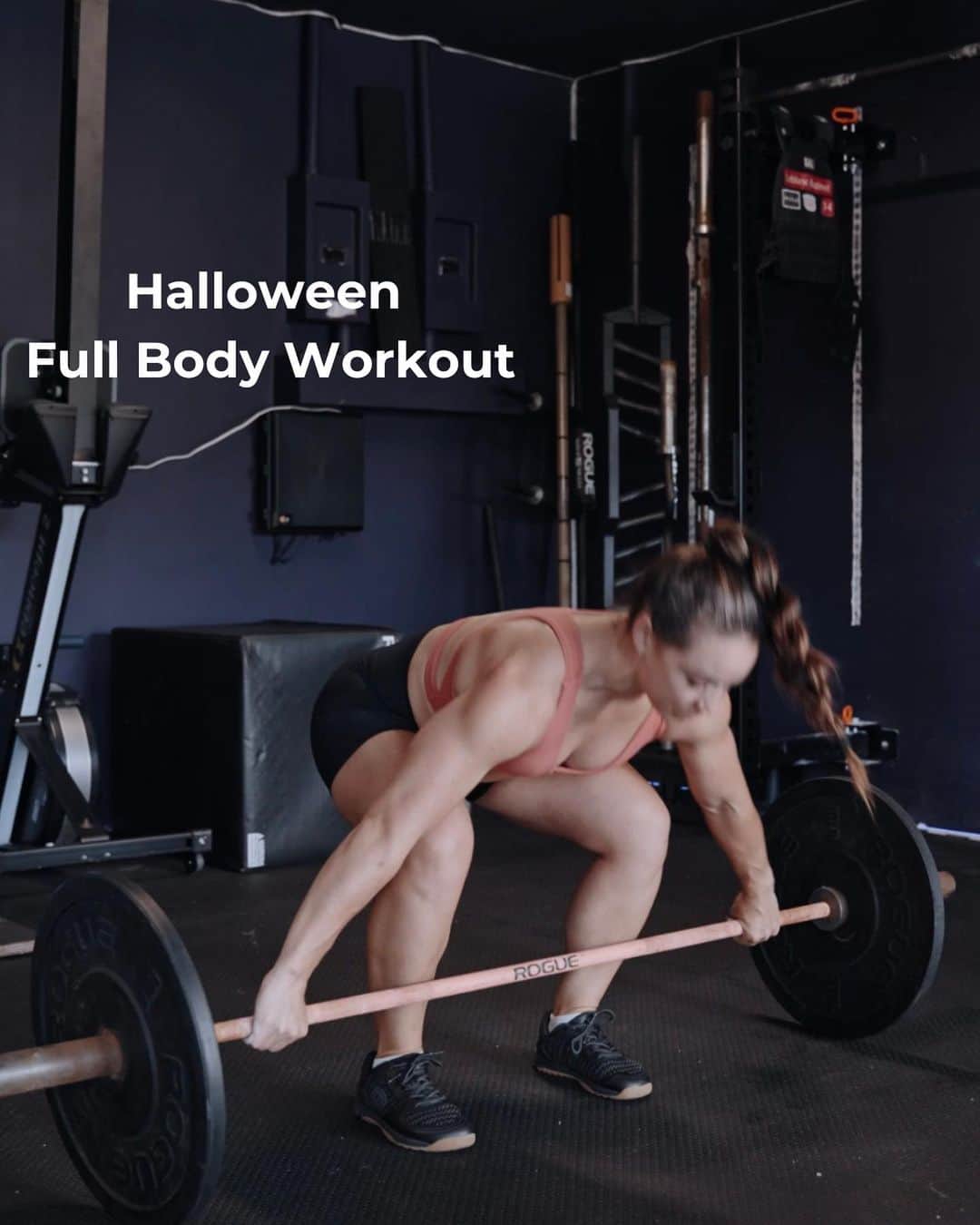 Camille Leblanc-Bazinetのインスタグラム：「Halloween Special 🎃  ✅ Part 1 Bats Resurrection  Lateral Raise Set 1: 15 smooth repetitions  Set 2: 12 repetitions with 3 sec down  Set 3: 10 Heavy repetitions with 2 sec down  Set 4: 3 times through x 4 full repetitions into 4 half repetitions through the bottom  Set 5: 10 Heavy repetitions, drop 30% load, 10 repetitions, drop 30% load, max repetitions  Rest 90 sec-2 minutes between set  ✅Part 2:  Witch Craft  3 sets 60 sec incline press 2 sec up/ 2 sec down  directly into 12 dips 2 sec negative  directly into max push-press (same load use for the incline press  rest 90 sec between sets  ✅ A Grave Situation  3 rounds 20 pull-ups 20 box jump over 20 thrusters  rest 2 minutes  3 rounds 20 burpees over the bar 20 power snatches   🚨 Build program 🚨  Check it out at ferocefitness.com  Make sure to tag me in this workout it was such a blast to do」