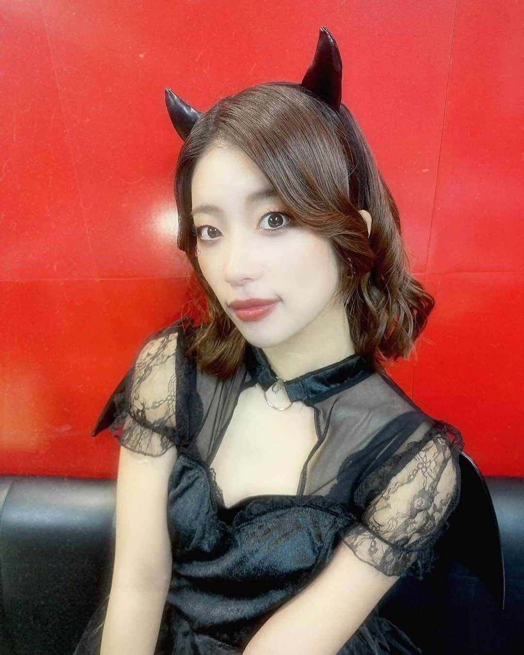 YUUGAさんのインスタグラム写真 - (YUUGAInstagram)「. . 🖤ʜᴀᴘᴘʏ ʜᴀʟʟᴏᴡᴇᴇɴ😈 お菓子くれなきゃイタズラするゾ⁉️🎃🦇 . . 今年はみんな何の仮装をしたの？💭🌹 . . 来年も一緒に過ごせますように❤︎❤︎ . . . #ハロウィン #ハロウィンコスプレ #ハロウィン仮装 #デビル #devil #halloween #halloweencostume #仮装 #コスプレ #コスプレ女子 #ハロウィンメイク」10月31日 22時49分 - yuuga1024