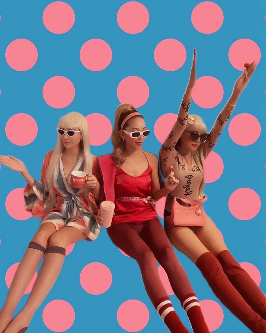 浜田咲希さんのインスタグラム写真 - (浜田咲希Instagram)「懐かしハロウィン特集🎃🍬 バススポンジ🫧なんて もう7年前だって😂wow! みんなで手作りして楽しかったナ🧡 Barbieは3年前かな？👠 みんなはどれが好き〜🤤🩷  #happy#halloween#trickortreat#costume #barbie#cleopatra#bunny#girls#party」10月31日 22時57分 - sakihamada